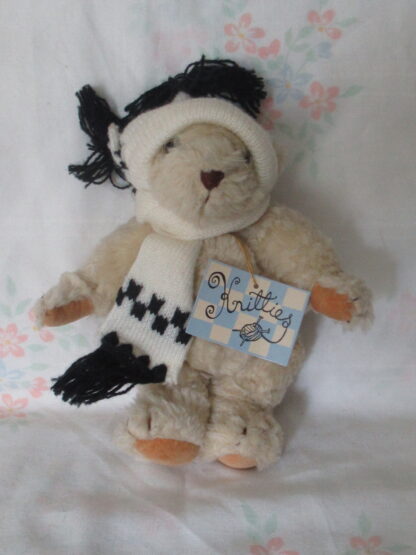 North American Bear - Chester and Knitties - Image 5