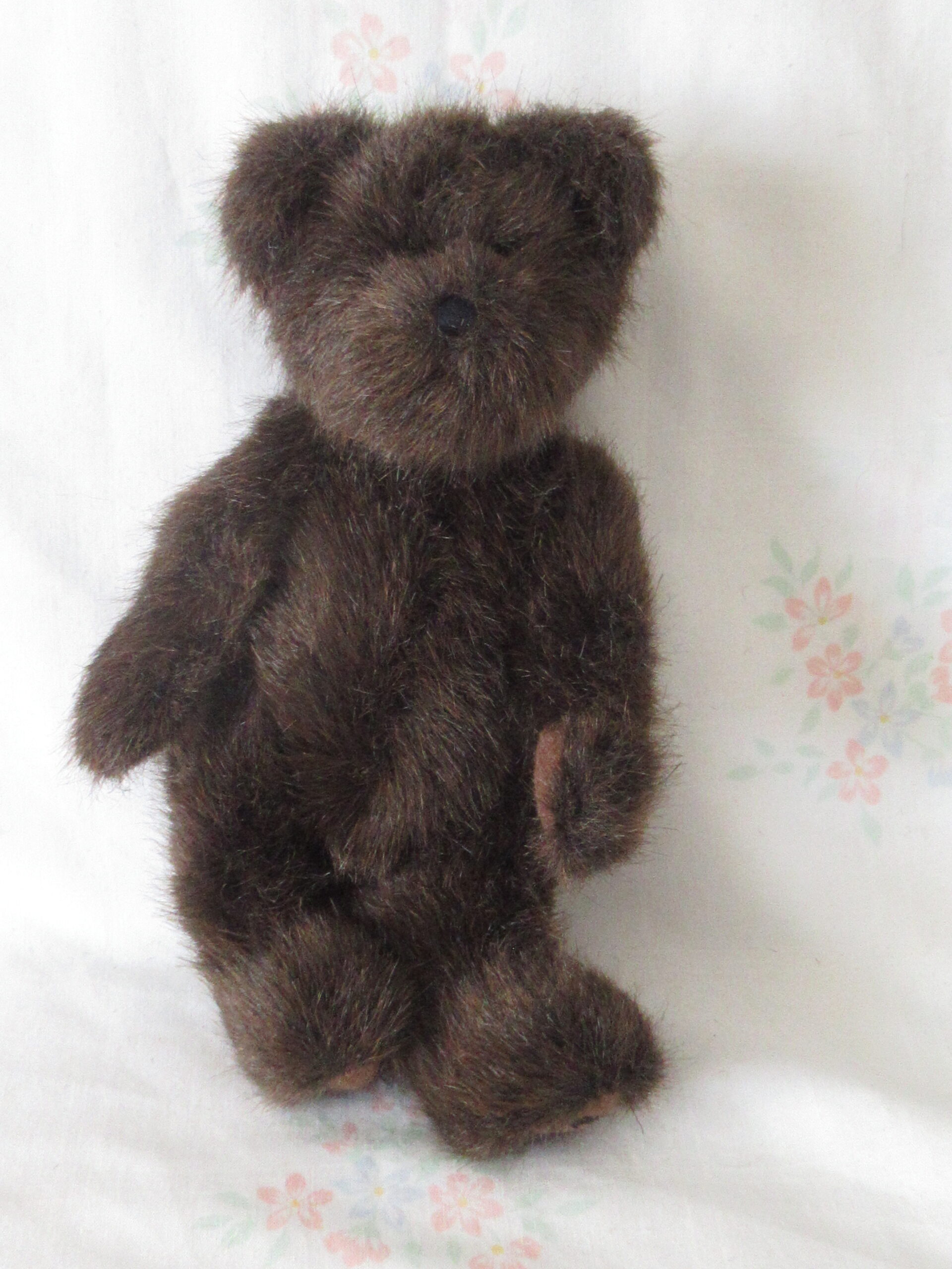 Boyds Bears - Glenda and Brown Bear with Paw Print Feet - Image 7