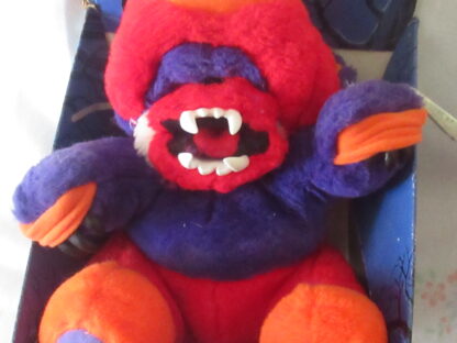 Hasbro 1991- Beasty Bear - Fang - Image 4